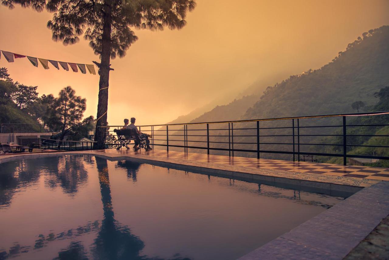 Safarmaina Resort Kasauli Buitenkant foto