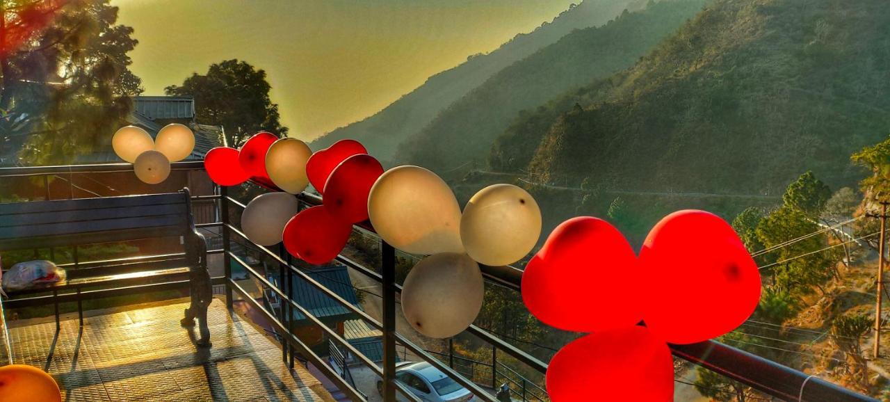 Safarmaina Resort Kasauli Buitenkant foto