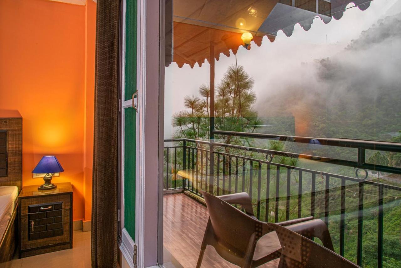 Safarmaina Resort Kasauli Buitenkant foto