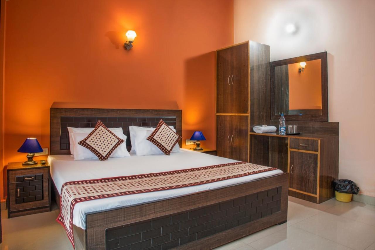 Safarmaina Resort Kasauli Buitenkant foto