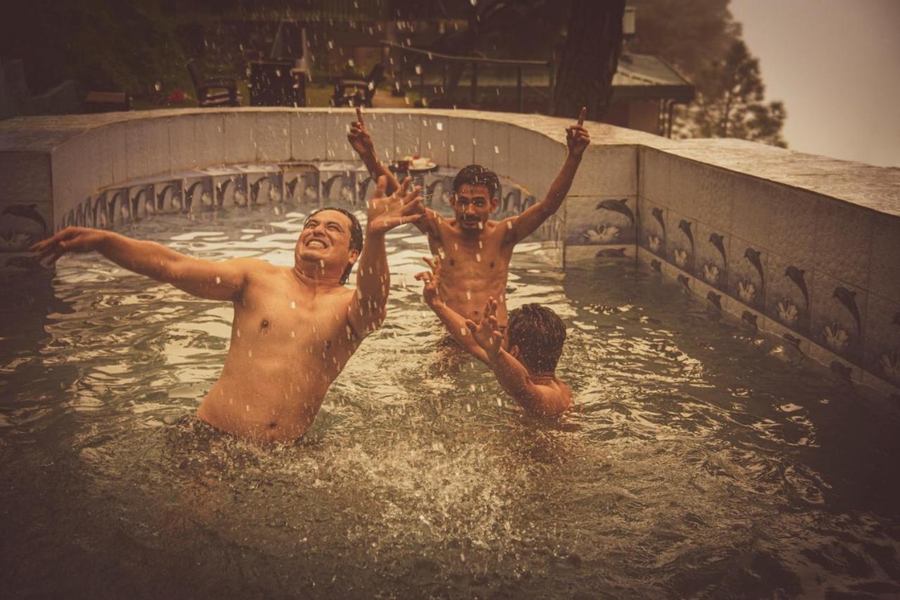 Safarmaina Resort Kasauli Buitenkant foto