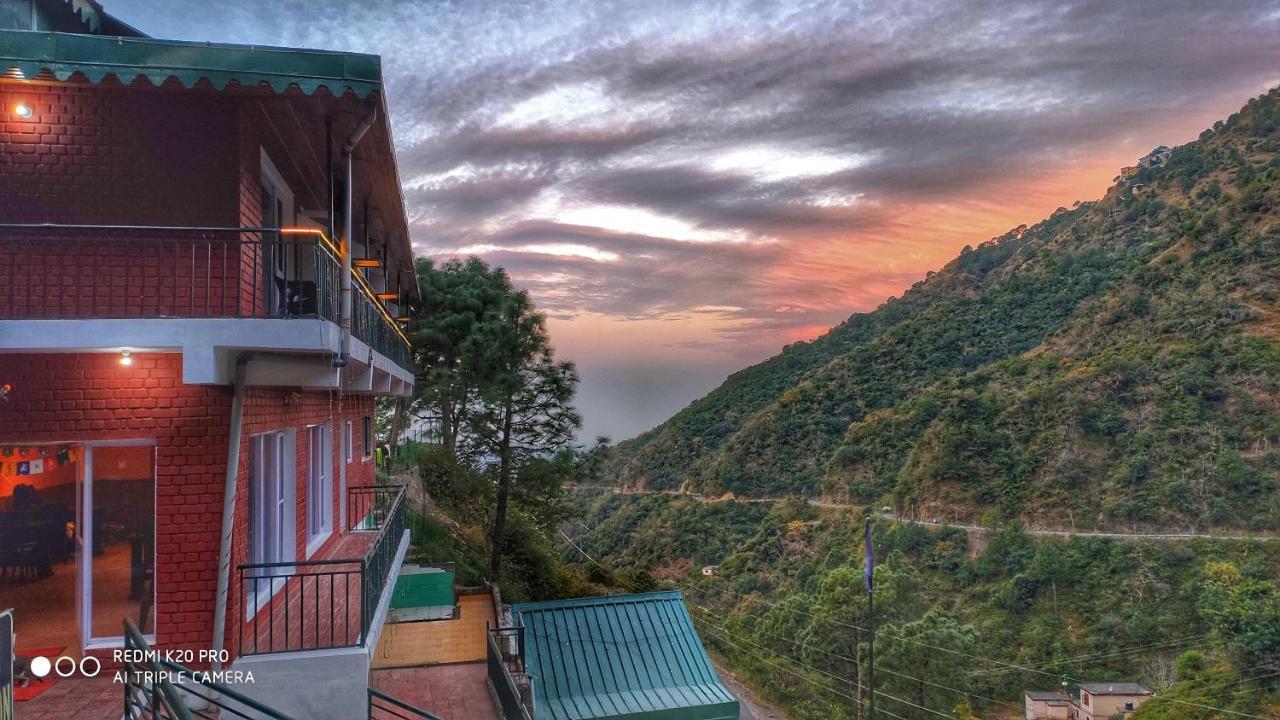 Safarmaina Resort Kasauli Buitenkant foto